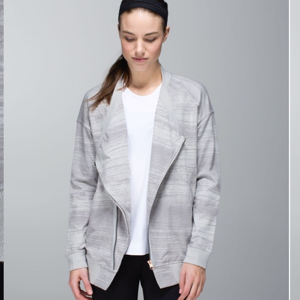 Lululemon | Mula Bundle Wrap 6/8